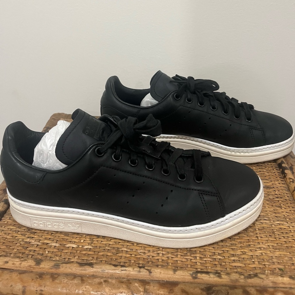 Adidas Black Stan Smiths